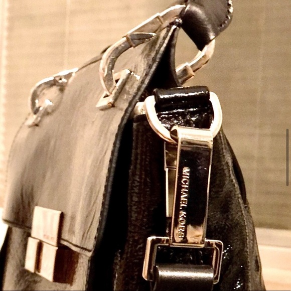 Michael Kors Quinn Crossbody Satchel Handbag Purse - Picture 12 of 16